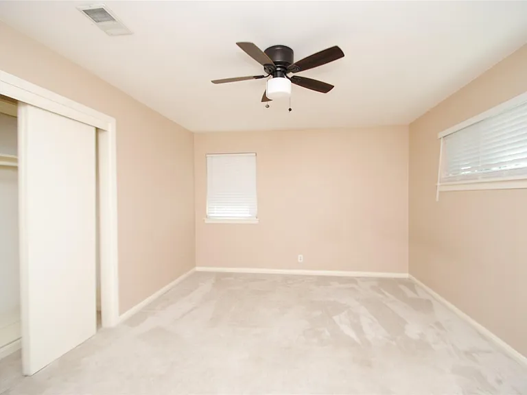 10034 Cedardale Dr — Photo 39
