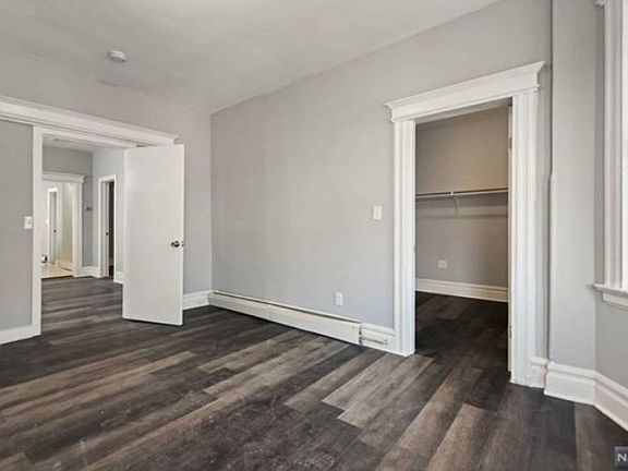 4th image of 34 Norwood St