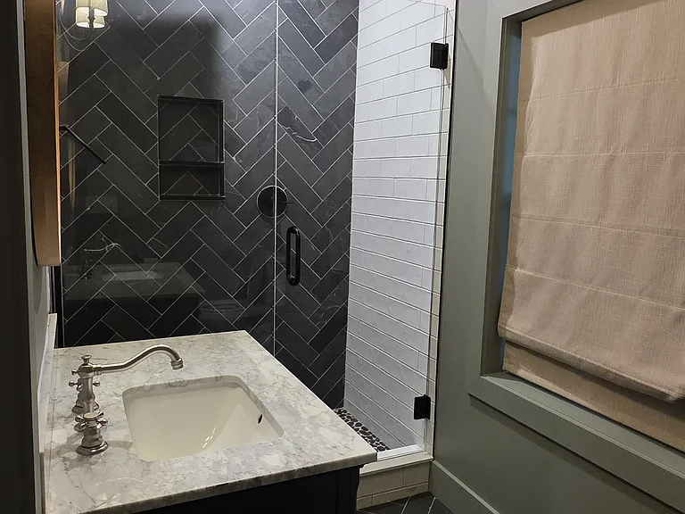 318 Summit Ave — Photo 13