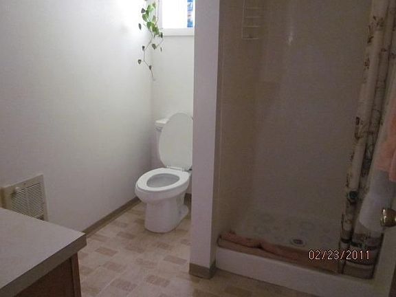 5th image of 234 E Sly St