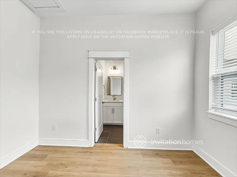 428 38th Ave N #6 — Photo 15