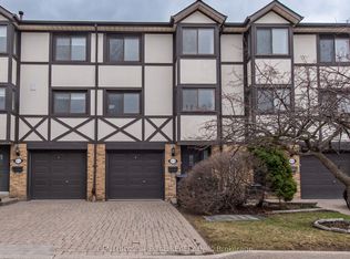 4 Bradbrook Rd #5, Toronto, ON M8Z5V3