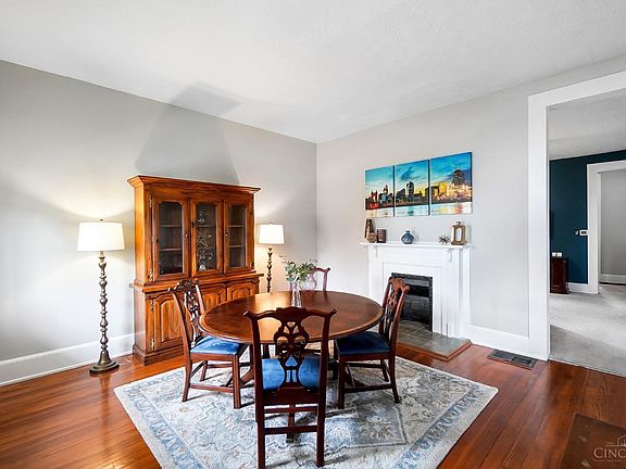 3rd image of 306 Jefferson Ave