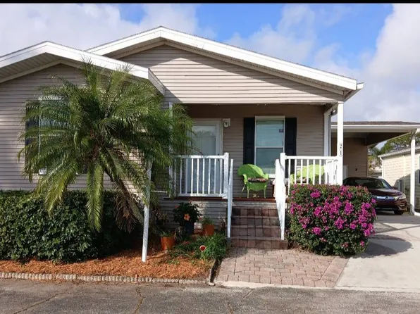 21 Village Dr, Vero Beach, FL 32966