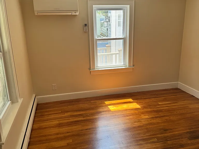 80 Orchard Ave — Photo 7