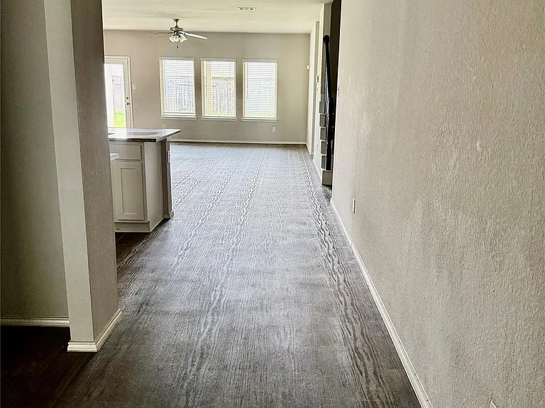 4406 Andorno Dr — Photo 25