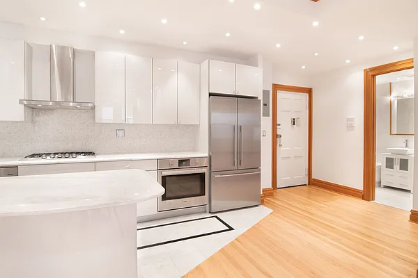 Rented by WAM Partners - William Moses Co. | media 40