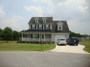 201 Valley Ridge Ln, Jacksonville, NC 28540