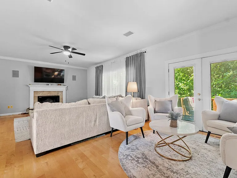 16611 Highland Summit Dr — Photo 4