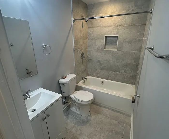 2400 Shirley Ave — Photo 7