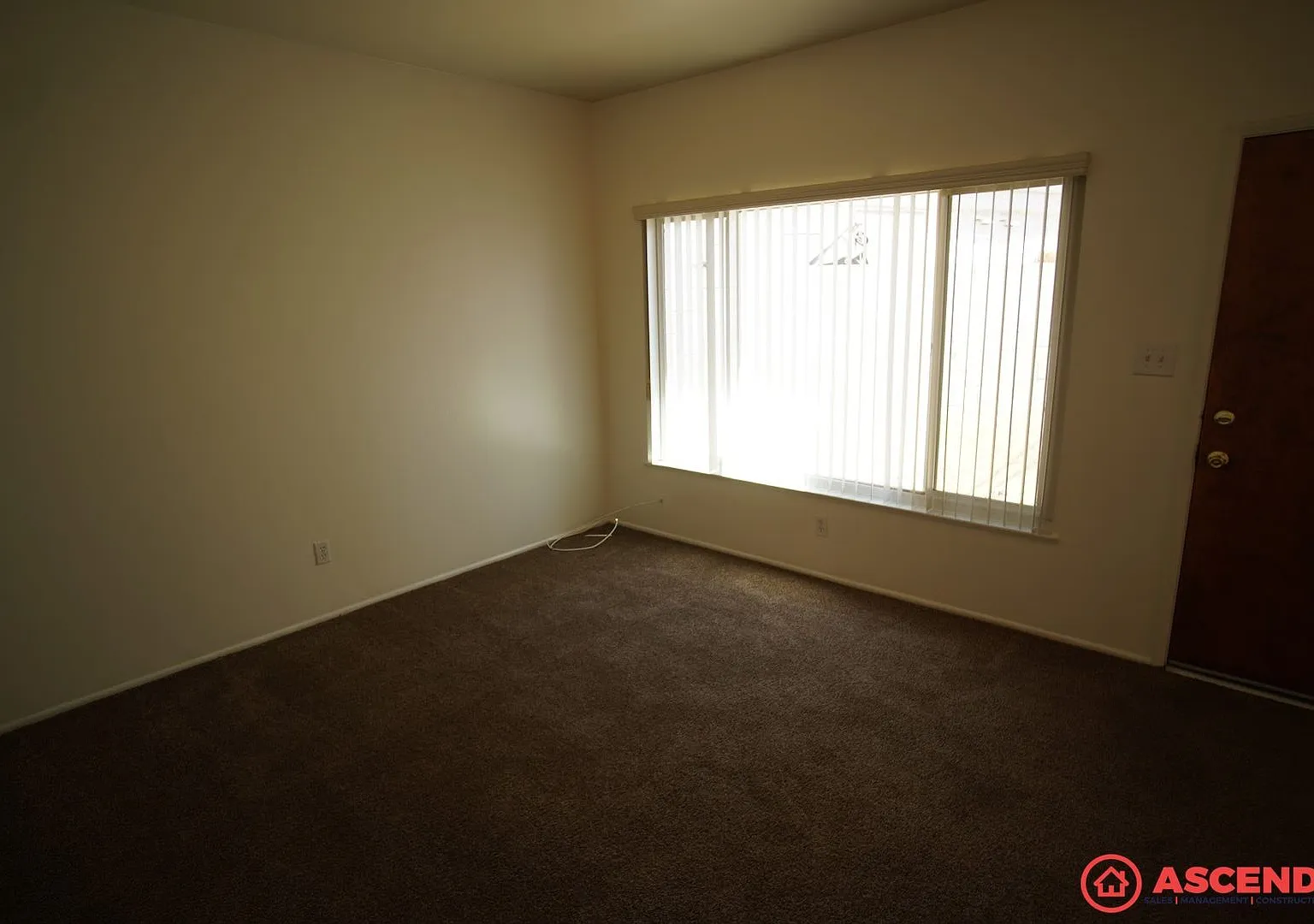 250 Goodman St — Photo 3