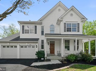 1255 Barksdale Dr NE, Leesburg, VA 20176