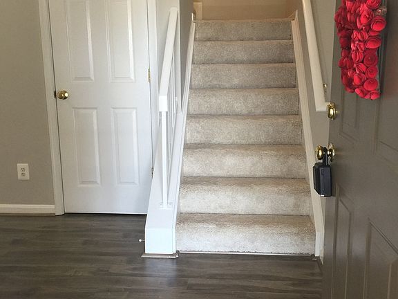 5th image of 8232 Catbird Cir Unit 302
