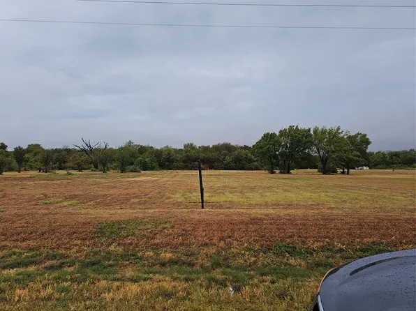 1105 S Interstate Highway 45, Ennis, TX 75119