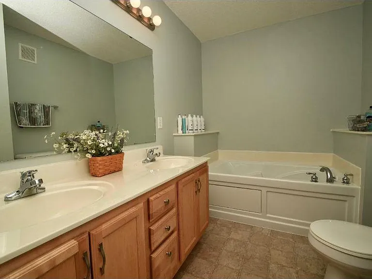 515 French Ln — Photo 14