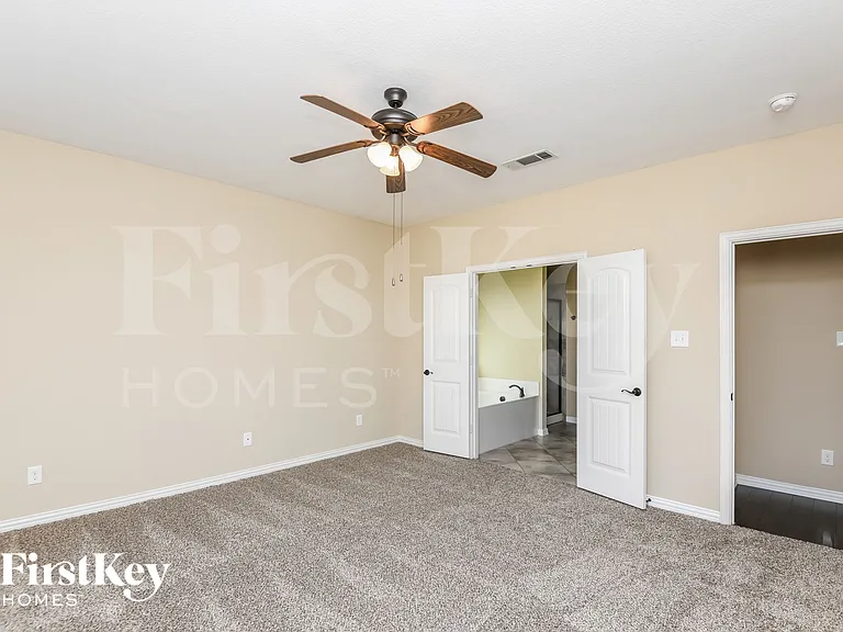 7428 Durness Dr — Photo 11
