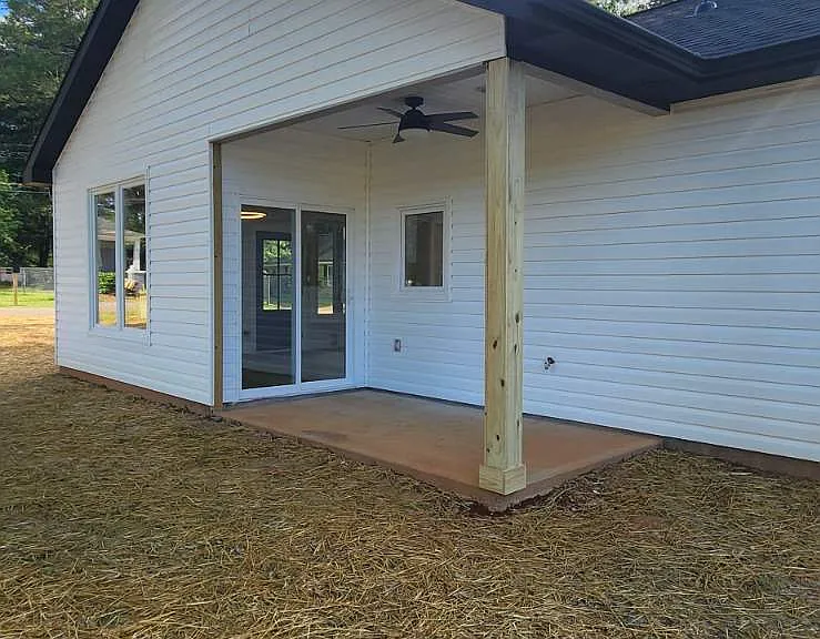 213 Rhode Island Cir — Photo 15