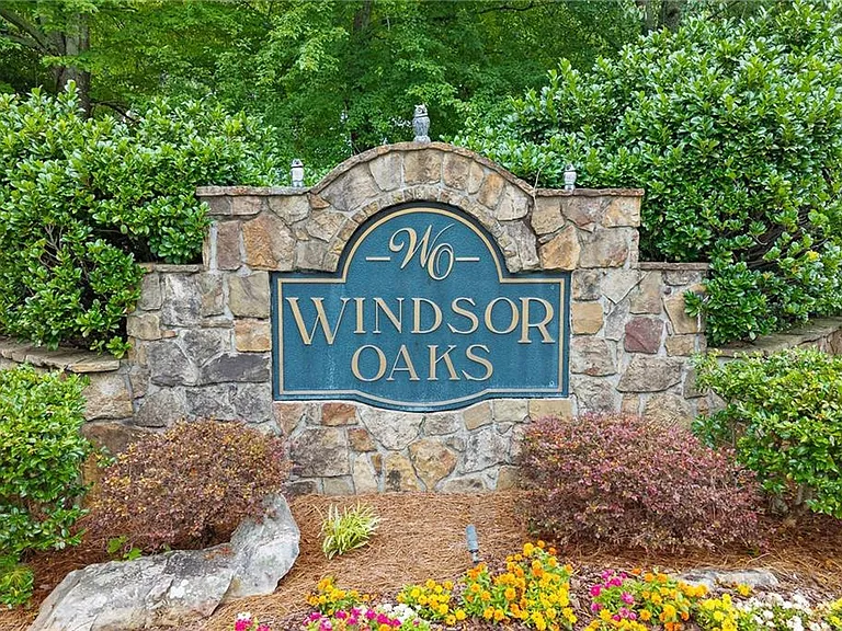 4496 Windsor Oaks Dr — Photo 48