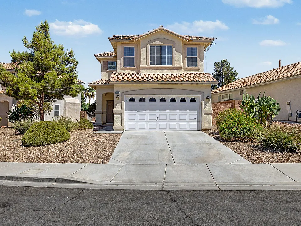 2392 Predera Ave