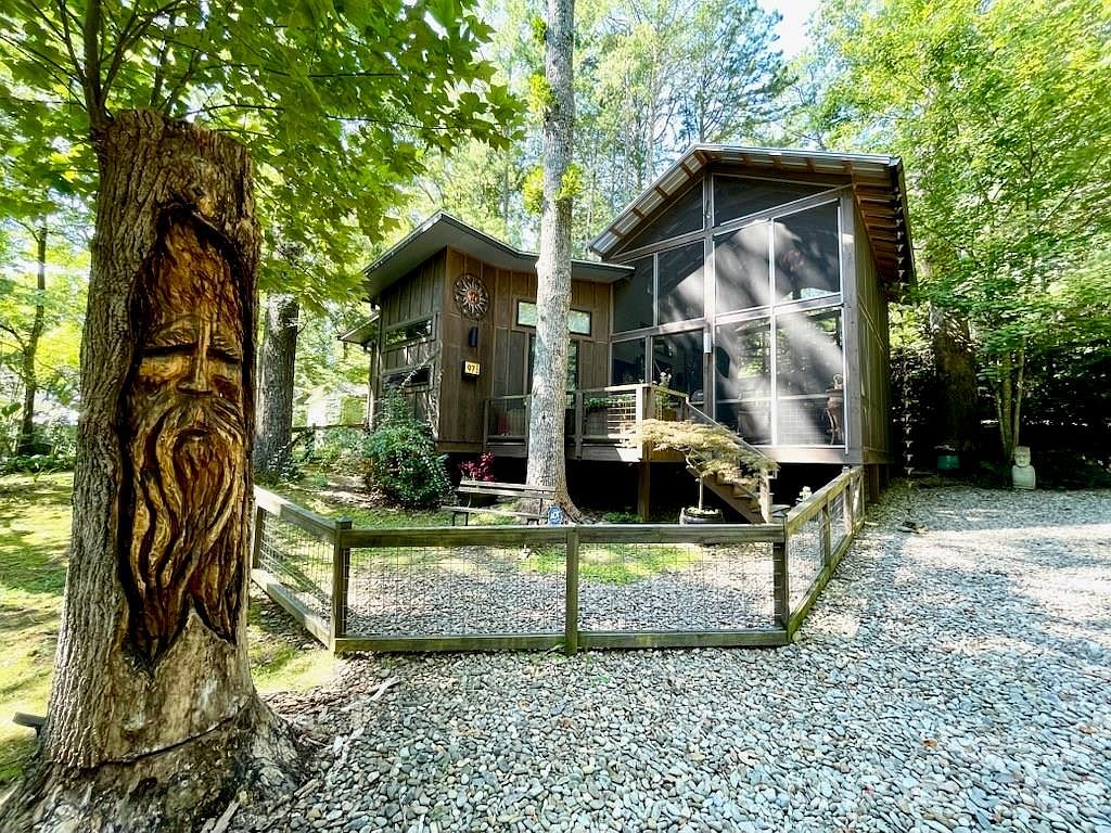 97 Fairway Dr — Black Mountain Golf Course