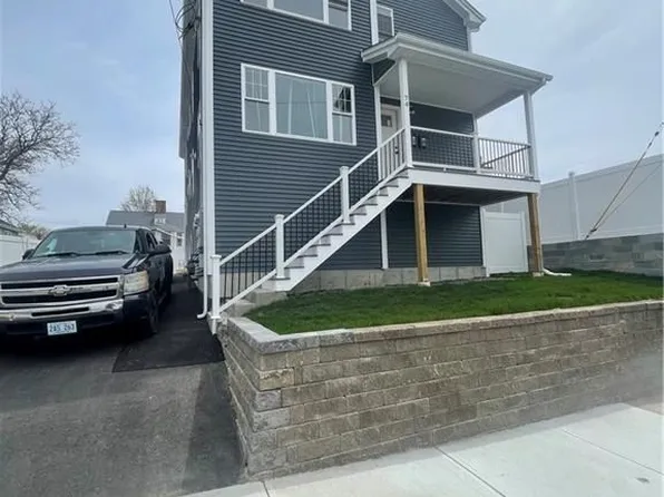 74 Westcott Ave, Providence, RI