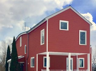 82 Brimstone Hill Rd, Middletown, NY 10941