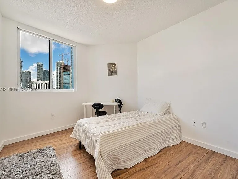 601 NE 23rd St #1406 — Photo 8