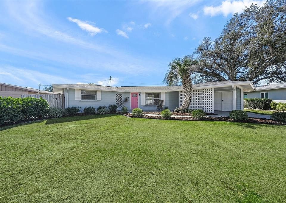 1st image of 3165 Regatta Cir