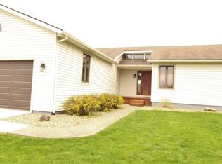3745 E Steiner Rd, Creston, OH 44217