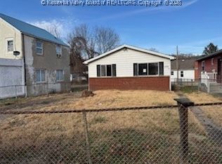 2902 Blaine Blvd, Charleston, WV 25387