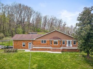 817 Peach Dr, Livingston, TN 38570