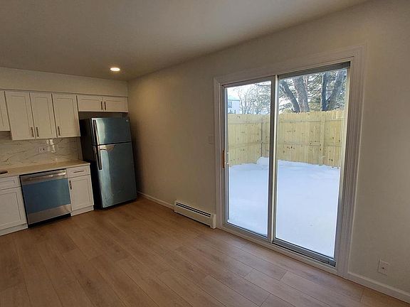 3rd image of 1406 Walnut Ridge Ests