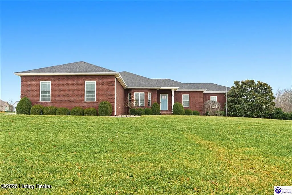 137 Charleston Way photo 1