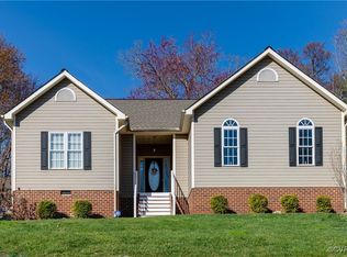 3918 Liberty Point Dr, Midlothian, VA 23112