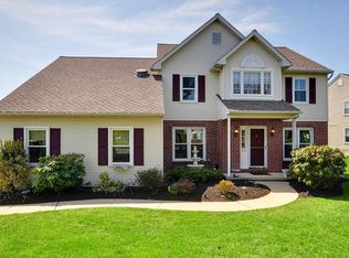 423 Deep Willow Dr, Exton, PA 19341