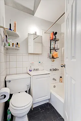 Rented by Compass | media 19