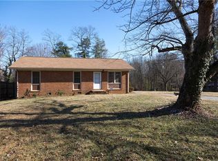 2600 Guyer St, High Point, NC 27265