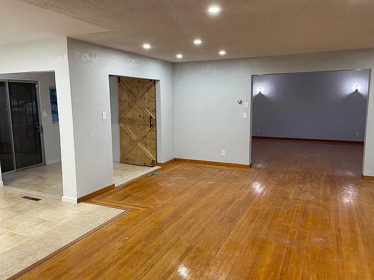 480 Napa St — Photo 7