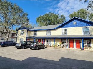 213 NW 8th St APT 1, Gainesville, FL 32601