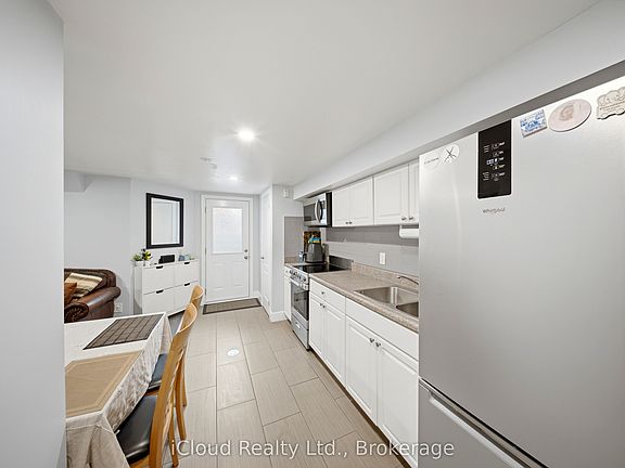 4th image of 1226 Lansdowne Ave #Basement
