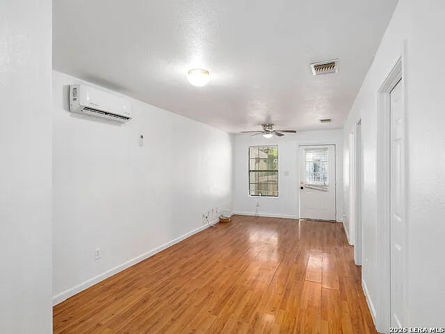 508 Randall Ave — Photo 5