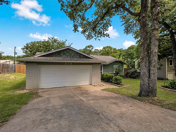 3rd image of 313 High Crest Dr