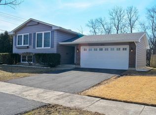 2701 Caroline Dr, Homewood, IL