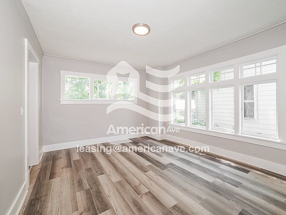 1762063_003_living_room_13777267.jpg