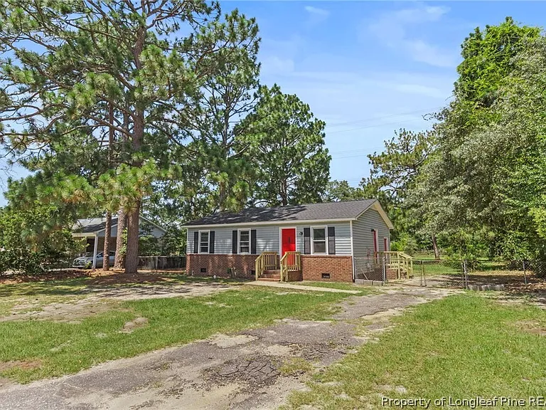 3610 Yorktown Rd — Photo 2