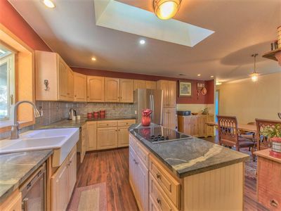 1365 San Miguel Canyon Rd, Royal Oaks, CA, 95076