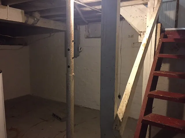 1317 N. Adams St - 1 — Photo 4