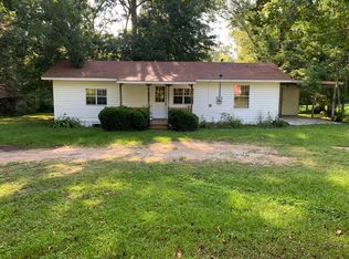 402 Poplar St, Sumrall, MS 39482