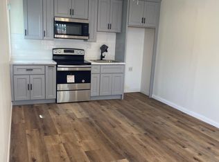 7533 Jordan Ave, Canoga Park, CA 91303