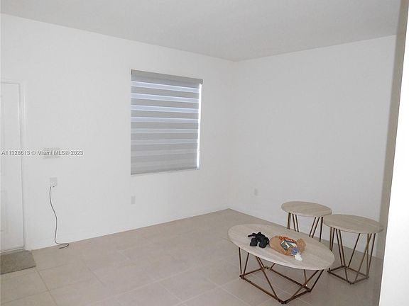 4th image of 1462 SE 26th St #0